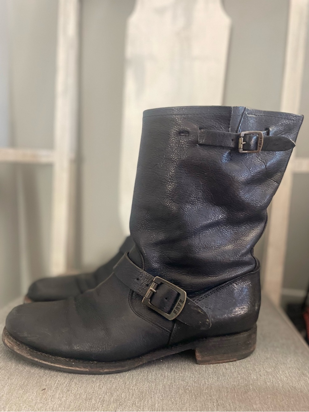 Frye Veronica Mid Engineer Moto Boots – Black Leather – 10B